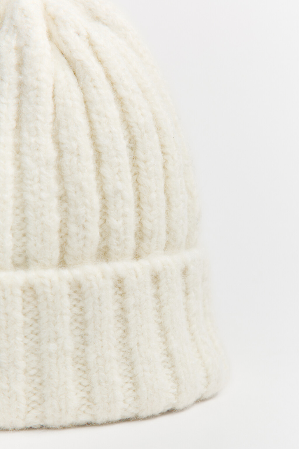 Шапка-бини вязаная с шерстью - цвет молочный - 5