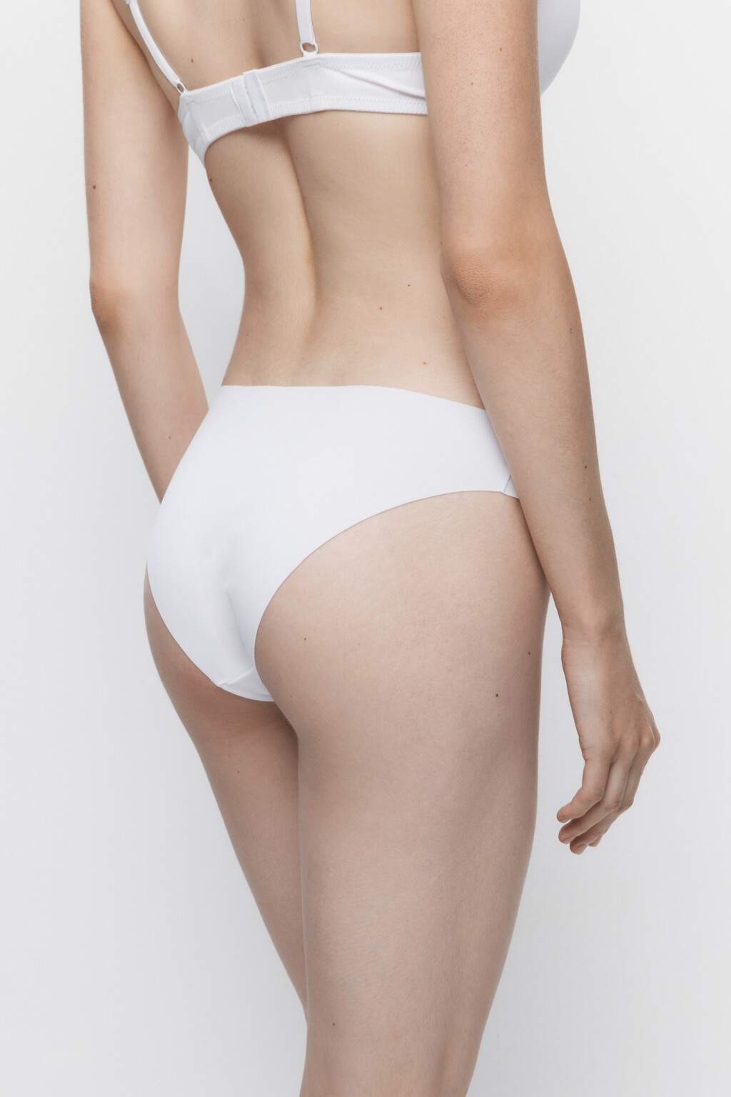 Трусики-слипы PolyClassic бесшовные гладкие - цвет белый - 2