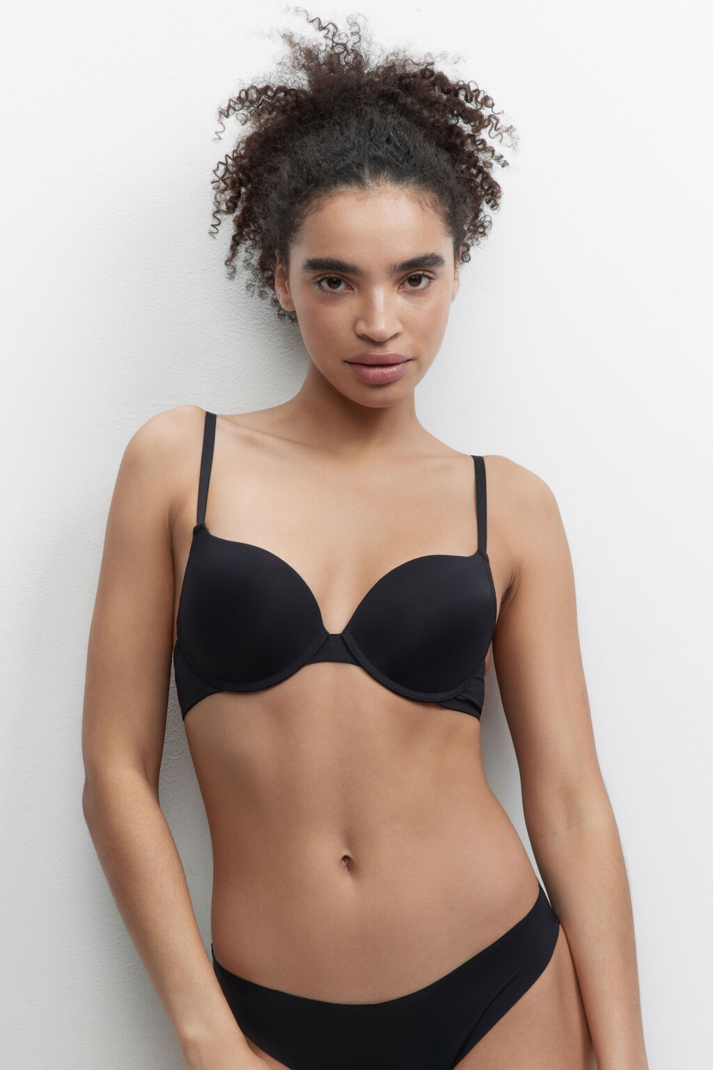 Бюстгальтер-бра POLYPUSHUP гладкий c пуш-ап - цвет черный - 2