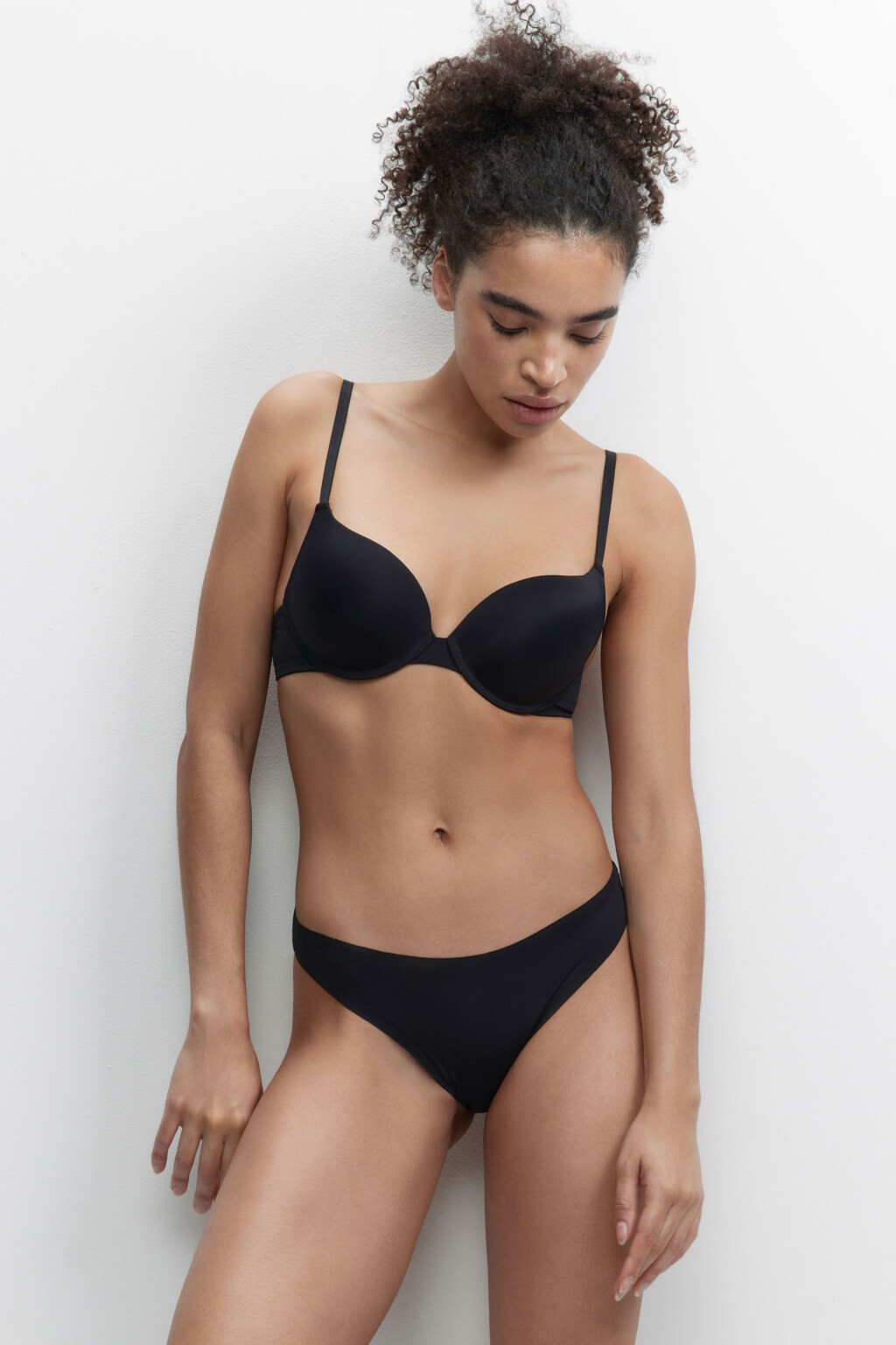 Бюстгальтер-бра POLYPUSHUP гладкий c пуш-ап - цвет черный - 1