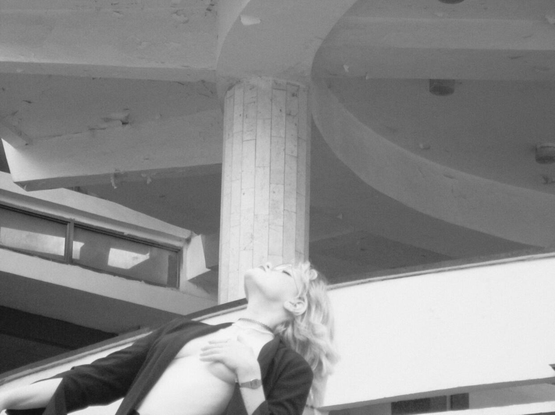 photoshoot old swimming pool - CO:CREATE 5