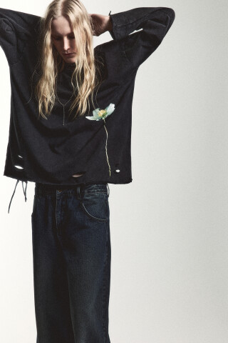 Befree Лонгслив oversize рваный с принтом