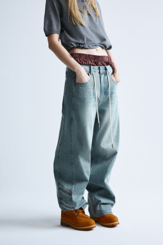 Джинсы baggy fit с декоративными швами и завязками — фото 2
