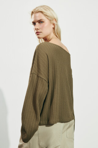 Лонгслив свободный ажурный на одно плечо — фото 3