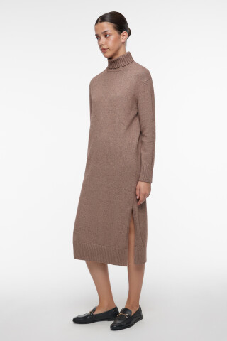 Платье-свитер KnitMidiDress вязаное с разрезом — фото 4