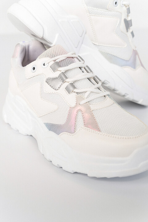 

Кроссовки белые на массивной подошве, Белый, Кроссовки белые на массивной подошве