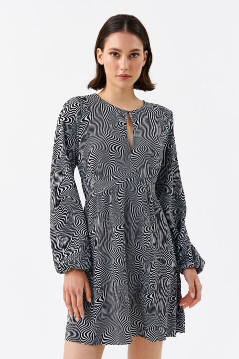 

Платье мини с вырезом-капелькой на груди, Мультиколор, Платье мини с вырезом-капелькой на груди