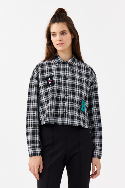 

Рубашка укороченная с нашивками, Черный, Рубашка укороченная с нашивками