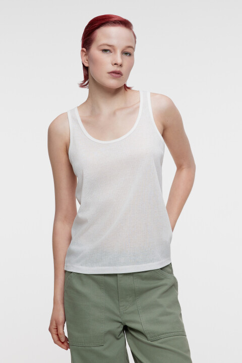 

Майка свободного кроя в рубчик на широких бретелях, Белый, Майка свободного кроя в рубчик на широких бретелях