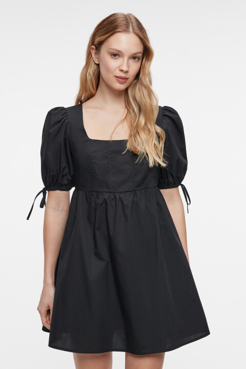 

Платье мини хлопковое с рукавами-фонариками и вырезом каре, Черный, Платье мини хлопковое с рукавами-фонариками и вырезом каре