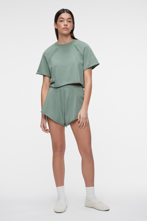 Футболка-топ домашняя укороченная из футера