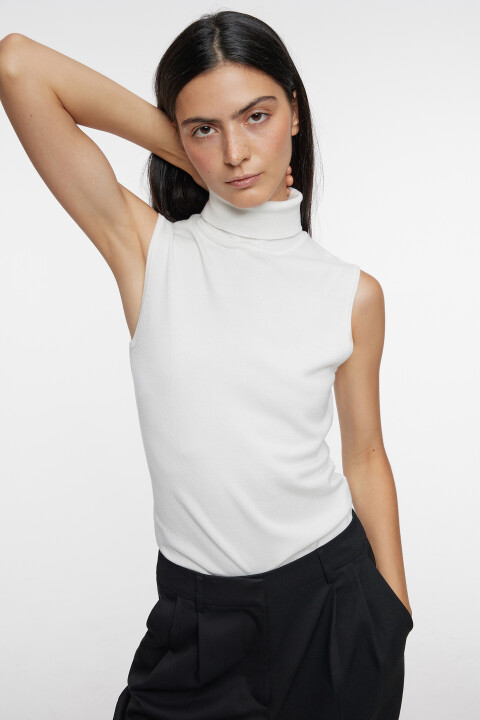 

Водолазка вискозная облегающая без рукавов, Белый, Водолазка вискозная облегающая без рукавов