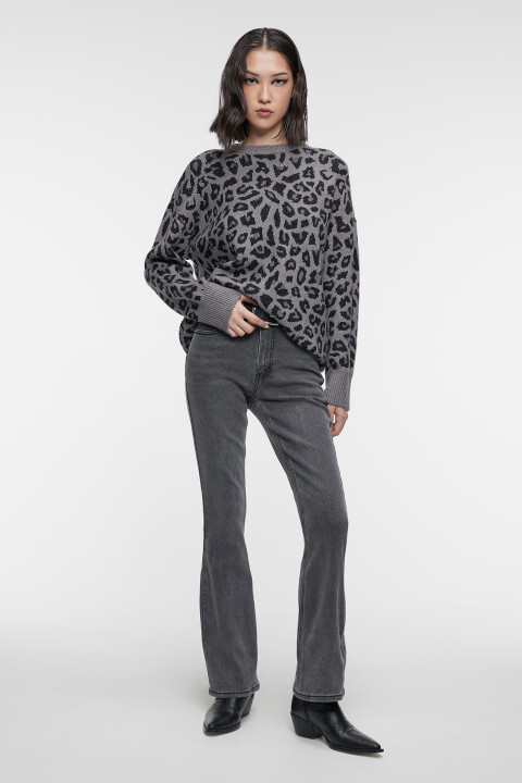 

Свитер oversize вязаный с леопардовым принтом, Серый, Свитер oversize вязаный с леопардовым принтом