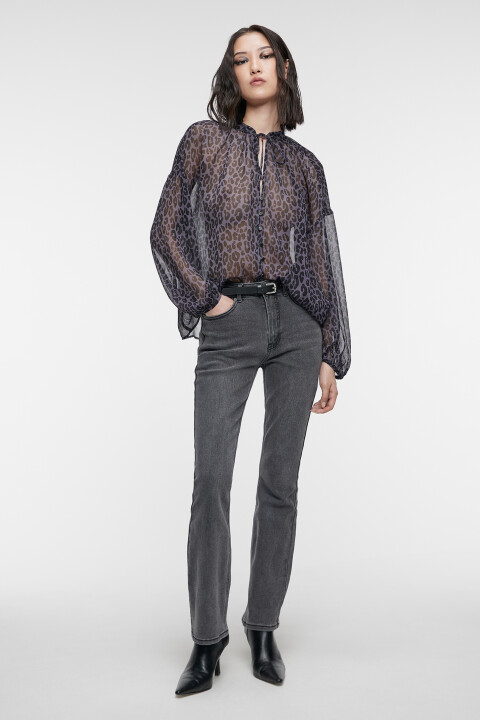 

Блузка oversize шифоновая с леопардовым принтом, Черный, Блузка oversize шифоновая с леопардовым принтом