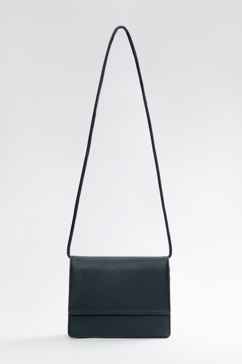 

Сумка-кроссбоди прямоугольная из гладкой экокожи, Черный, Сумка-кроссбоди прямоугольная из гладкой экокожи