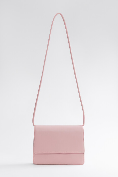 Сумка-кроссбоди прямоугольная из гладкой экокожи