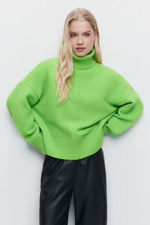 

Свитер oversize вязаный с высоким воротником, Зеленый, Свитер oversize вязаный с высоким воротником