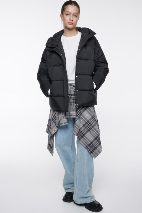 

Куртка oversize стеганая утепленная с капюшоном, Черный, Куртка oversize стеганая утепленная с капюшоном