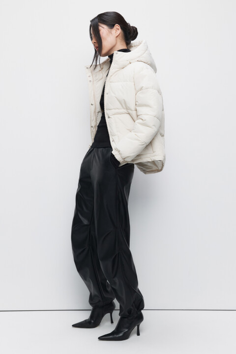 

Куртка короткая стеганая с капюшоном и воротником, Бежевый, Куртка короткая стеганая с капюшоном и воротником