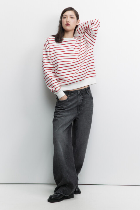 

Свитшот oversize в полоску с начесом, Красный, Свитшот oversize в полоску с начесом