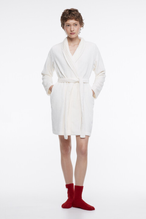 Халат с поясом домашний из мягкой велюровой ткани