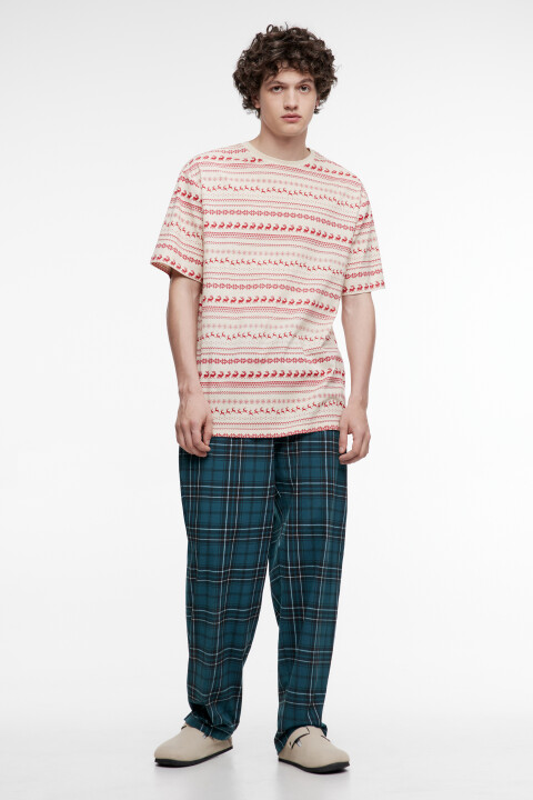 Комплект пижамный хлопковый с футболкой и брюками