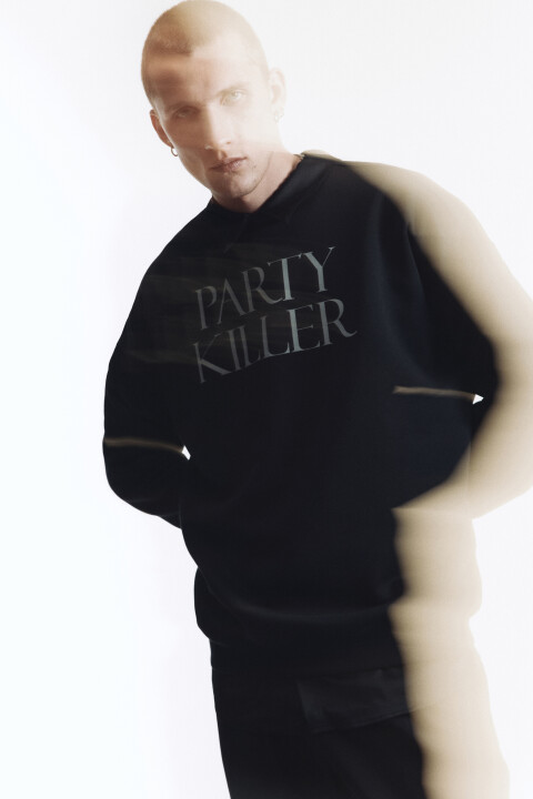 

Свитшот oversize с начесом и принтом-надписью, Черный, Свитшот oversize с начесом и принтом-надписью