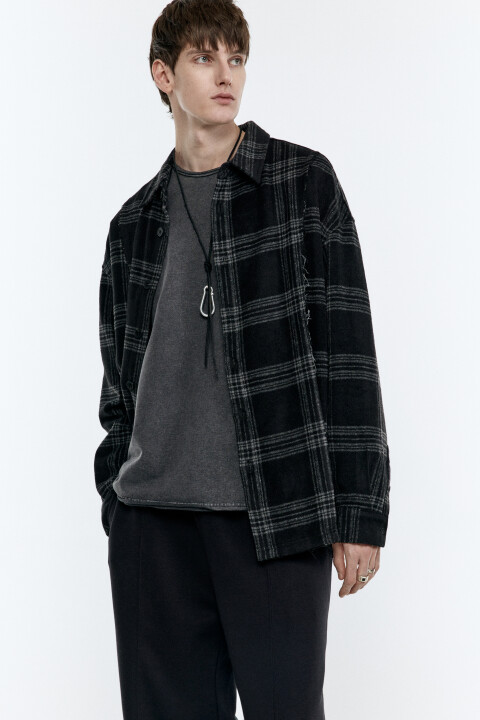 Рубашка клетчатая с открытыми срезами