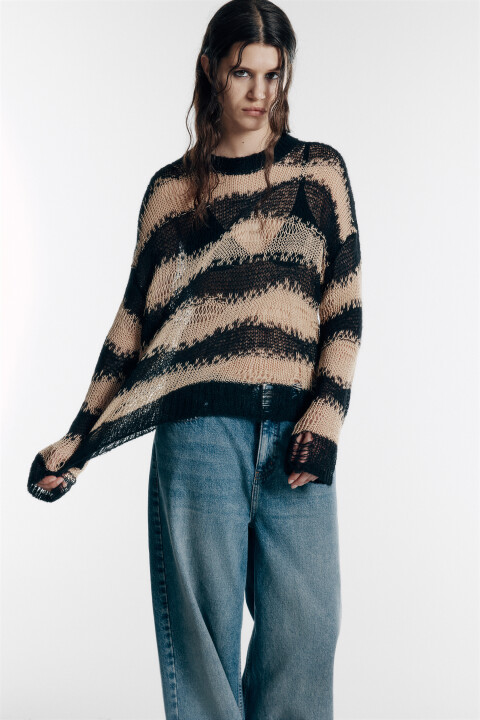 

Джемпер тонкой вязки рваный в полоску, Бежевый, Джемпер тонкой вязки рваный в полоску