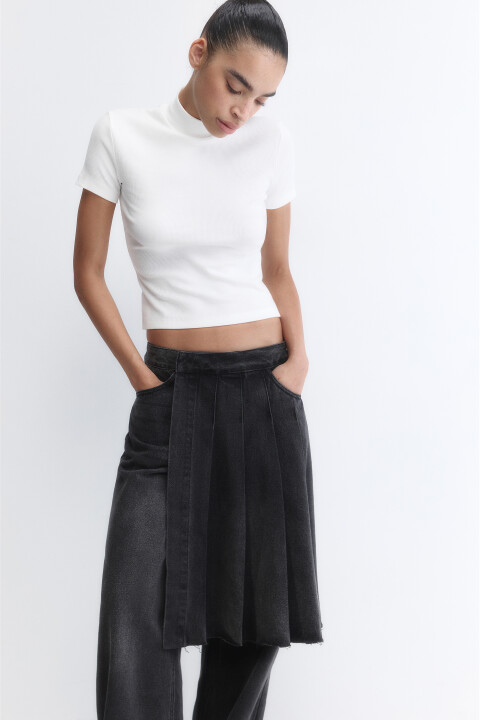 

Футболка облегающая с воротником-стойкой, Молочный, Футболка облегающая с воротником-стойкой