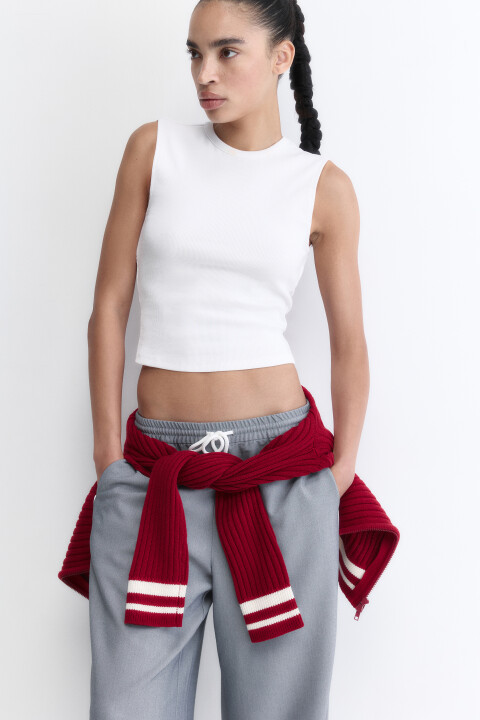 

Майка в рубчик укороченная с вырезом на спине, Белый, Майка в рубчик укороченная с вырезом на спине