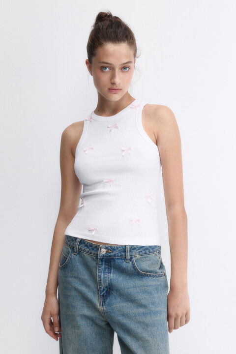 

Майка в рубчик с атласными бантиками, Белый, Майка в рубчик с атласными бантиками