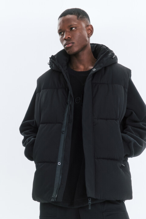 

Жилет стеганый утепленный с капюшоном, Черный, Жилет стеганый утепленный с капюшоном