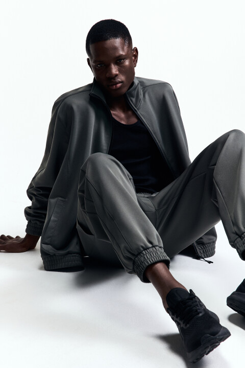 

Брюки-джоггеры спортивные с накладными карманами, Зеленый, Брюки-джоггеры спортивные с накладными карманами