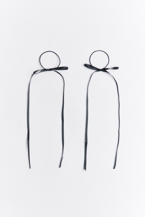 

Набор резинок для волос с бантиками (2 штуки), Черный, Набор резинок для волос с бантиками (2 штуки)