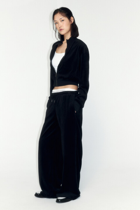 

Брюки широкие с велюровой фактурой, Черный, Брюки широкие с велюровой фактурой