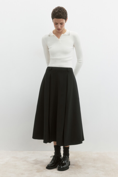 

Джемпер-поло вязаный в рубчик со стразами, Молочный, Джемпер-поло вязаный в рубчик со стразами