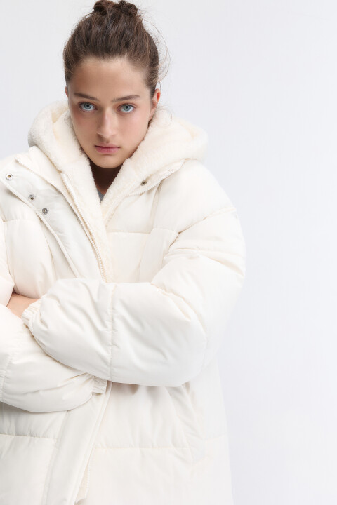 

Куртка oversize стеганая с флисовым капюшоном, Молочный, Куртка oversize стеганая с флисовым капюшоном