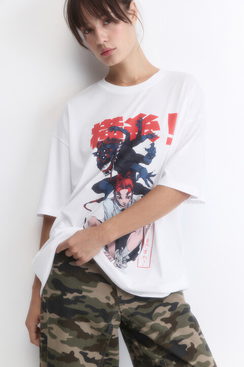 Футболка oversize с принтом в стиле аниме