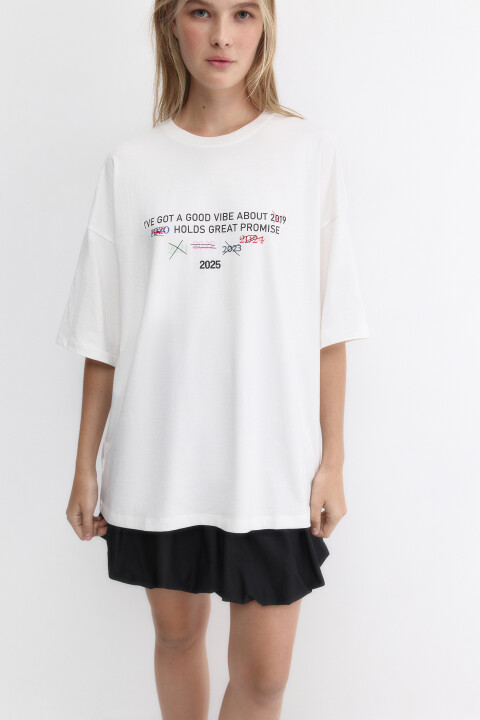 

Футболка oversize с новогодним принтом, Белый, Футболка oversize с новогодним принтом