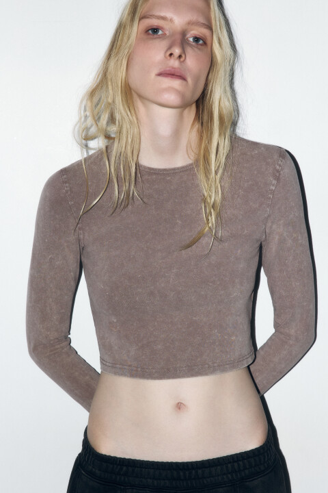 

Лонгслив укороченный с вареным эффектом, Бежевый, Лонгслив укороченный с вареным эффектом