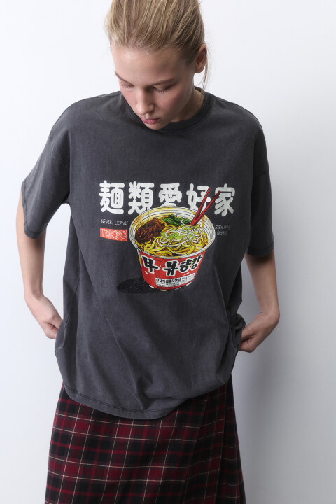 

Футболка oversize с вареным эффектом и принтом, Серый, Футболка oversize с вареным эффектом и принтом