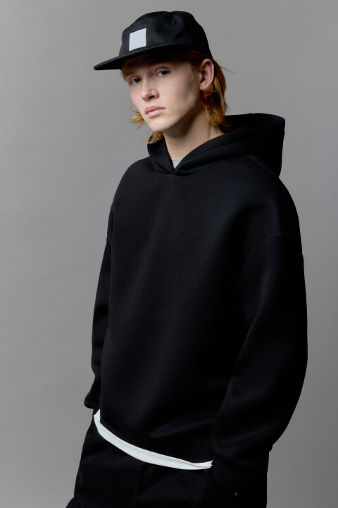 Худи с капюшоном и имитацией футболки