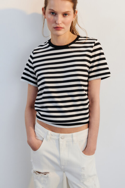 

Футболка прямая в полоску, Черный, Футболка прямая в полоску