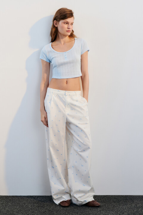 

Футболка-топ с вырезом на пуговицах, Белый, Футболка-топ с вырезом на пуговицах