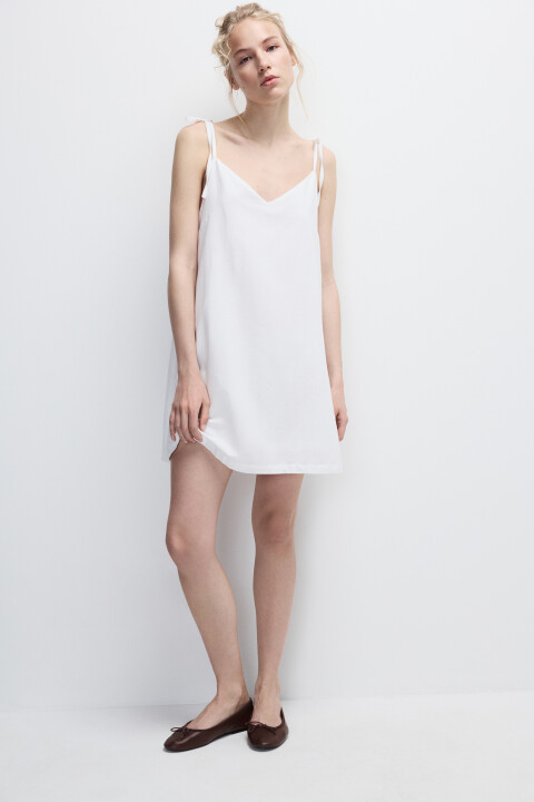 

Платье-трапеция мини с вырезом на спине, Белый, Платье-трапеция мини с вырезом на спине