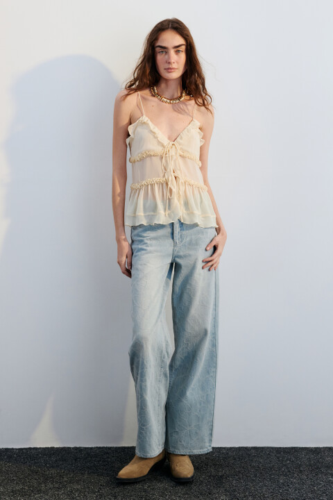 

Топ шифоновый на бретельках с оборками, Молочный, Топ шифоновый на бретельках с оборками