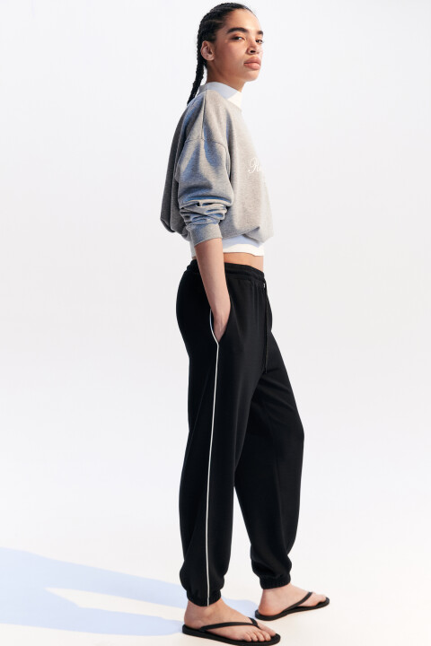 

Брюки-джоггеры спортивные с лампасами, Черный, Брюки-джоггеры спортивные с лампасами