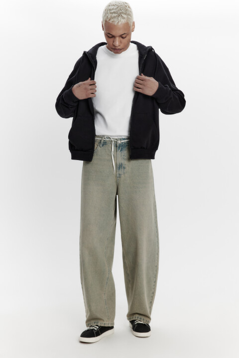 

Джинсы baggy fit широкие со стиркой, Молочный, Джинсы baggy fit широкие со стиркой