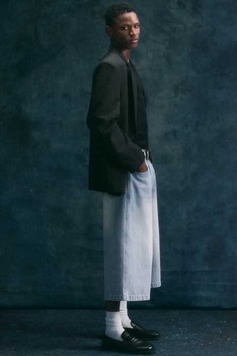 Шорты-бриджи джинсовые с вареным эффектом